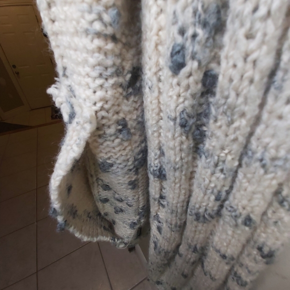 💢SOLD💢Roberto Cavalli wool/knitted sweater - Picture 7 of 14